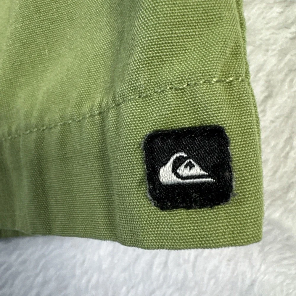 Quiksilver Men's 30‎ Green Skate Surf Chino Shorts Y2K 2010 Streetwear